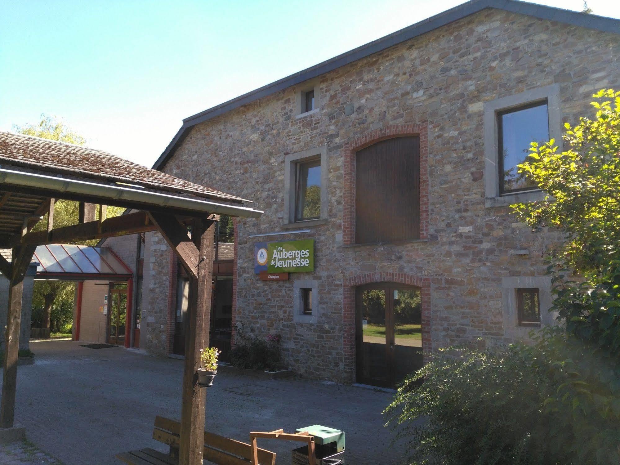 Auberge De Jeunesse De La Roche - Champlon Tenneville Dış mekan fotoğraf